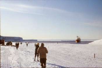 Relief Ship, Perla Dan